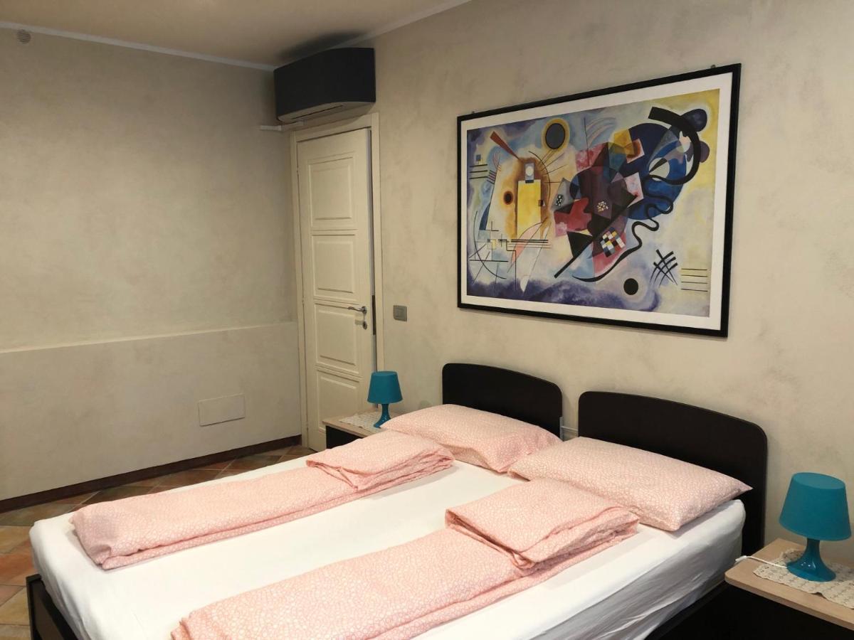 Montegrosso dʼAstiLa Casa Bluアパートメント エクステリア 写真