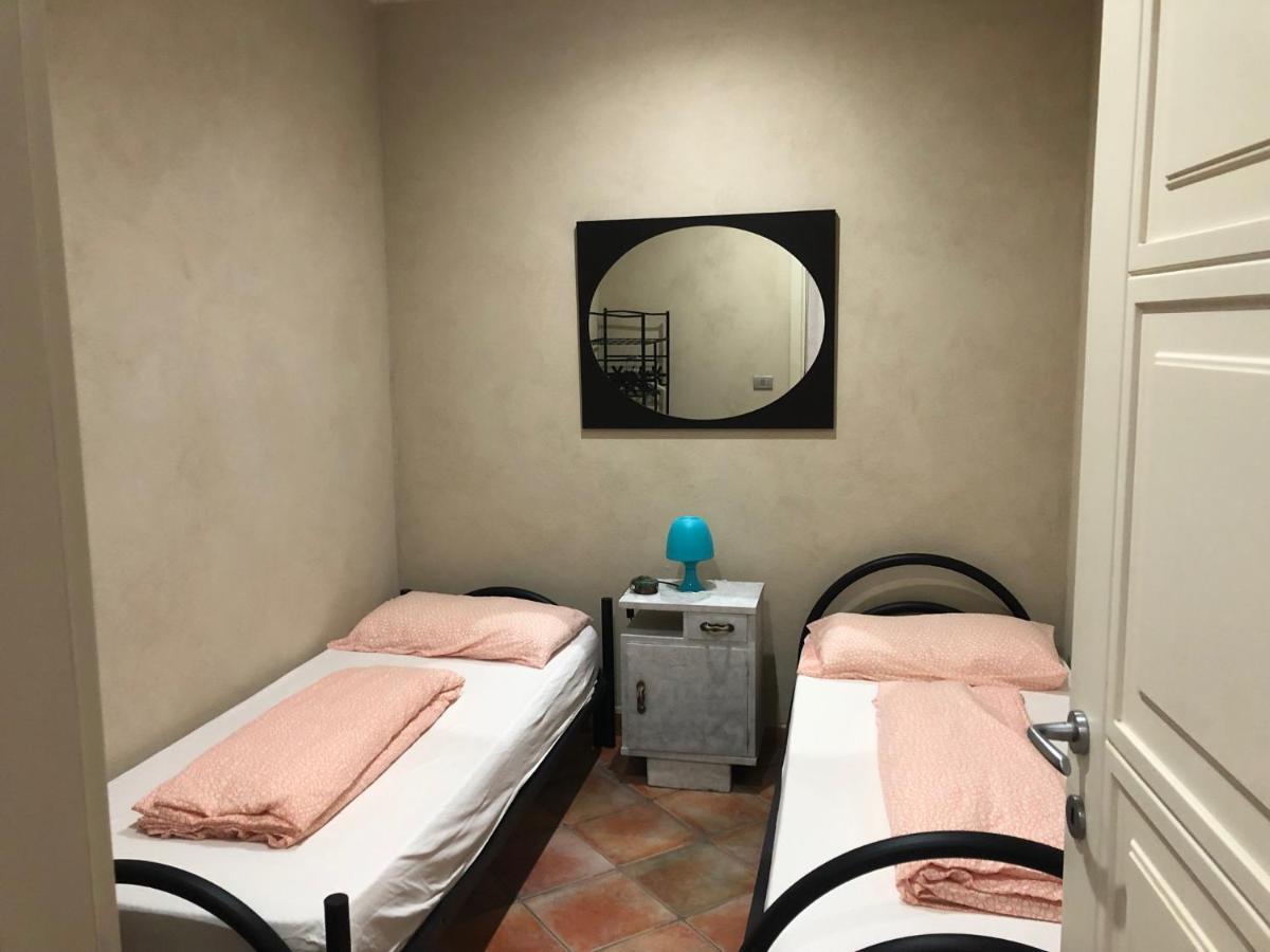 Montegrosso dʼAstiLa Casa Bluアパートメント エクステリア 写真